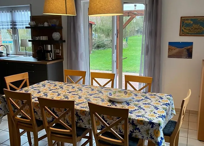 Haus Petra * בורקום